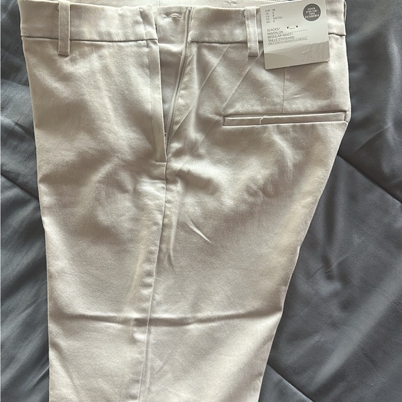 Straigh Pants - Picture 2 of 4